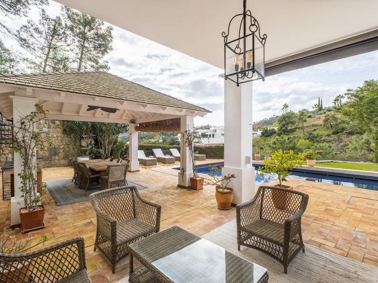 Villa for Sale in El Madroñal, Malaga 32