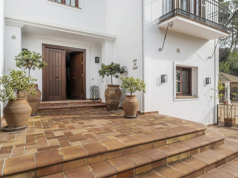 Villa for Sale in El Madroñal, Malaga 35