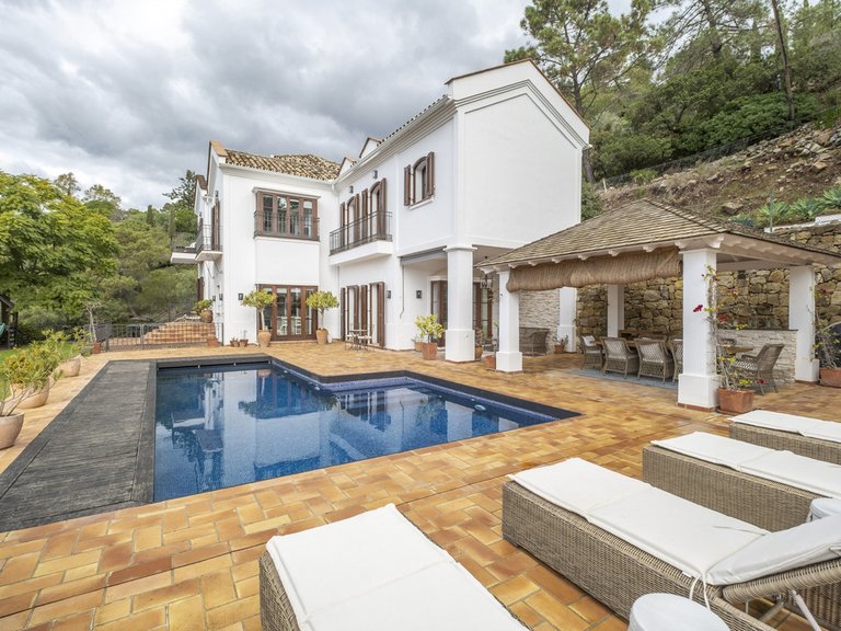 Villa for Sale in El Madroñal, Malaga 36
