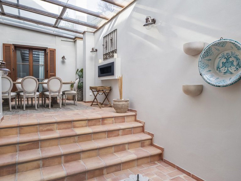 Villa for Sale in El Madroñal, Malaga 4