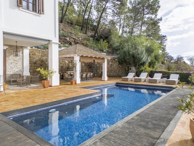 Villa for Sale in El Madroñal, Malaga 45