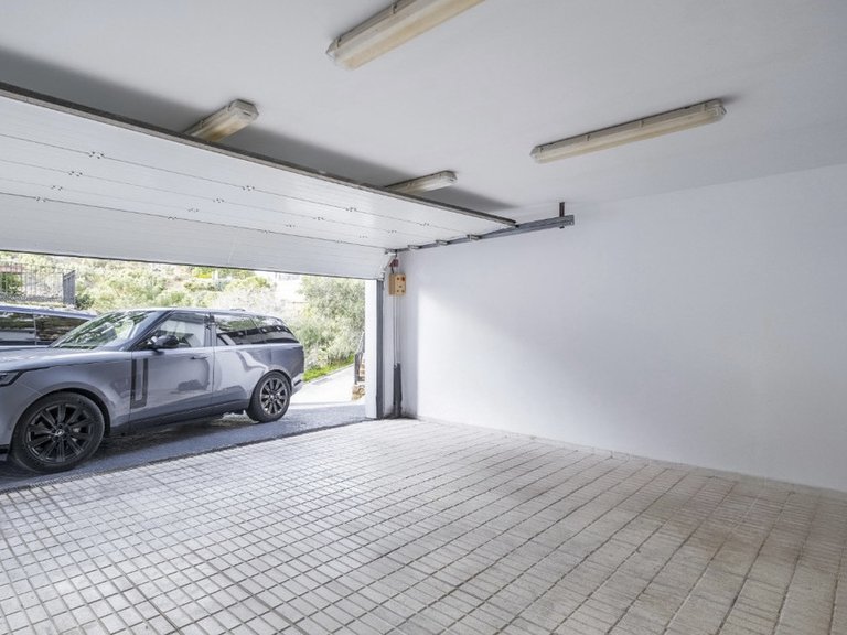 Villa for Sale in El Madroñal, Malaga 46