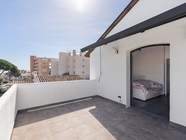 Villa for Sale in Calahonda, Malaga 15