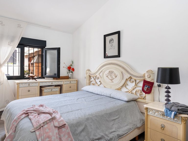 Villa for Sale in Calahonda, Malaga 7