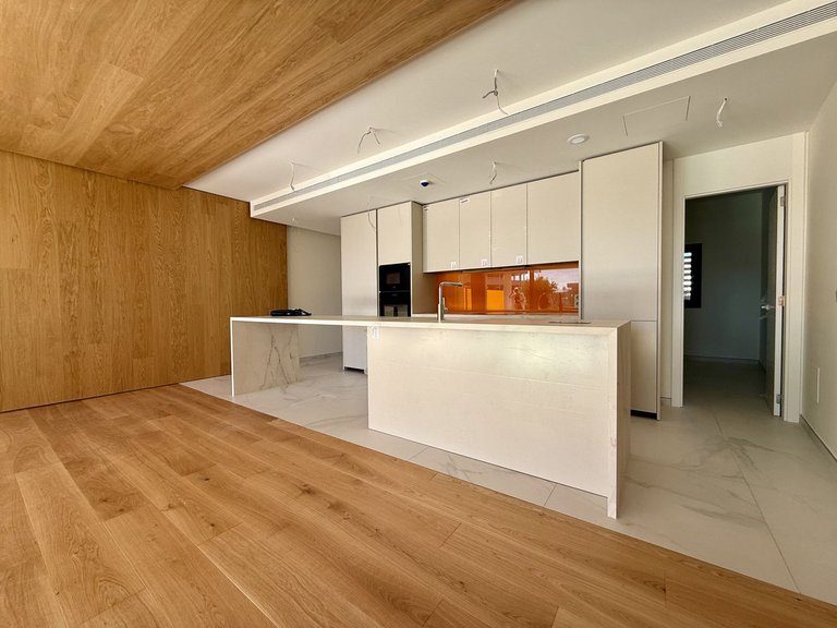 Apartment for Sale in Benalmadena, Malaga 11