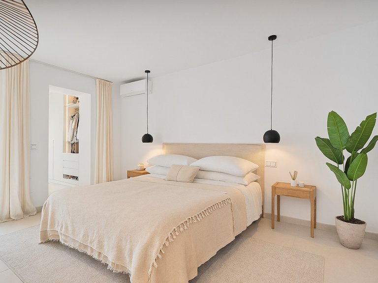Apartment for Sale in Estepona, Malaga 11