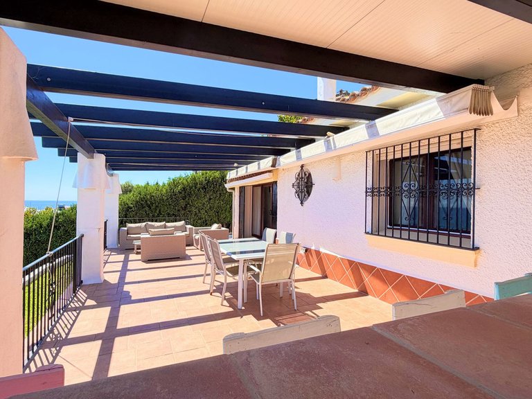Villa for Sale in Estepona, Malaga 13