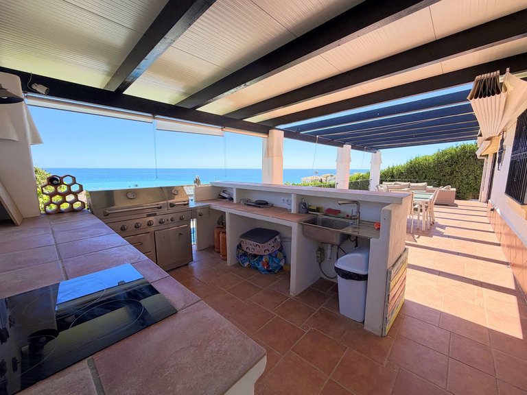 Villa for Sale in Estepona, Malaga 18