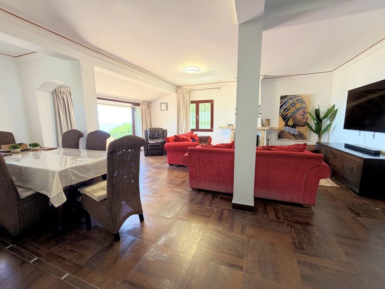 Villa for Sale in Estepona, Malaga 24