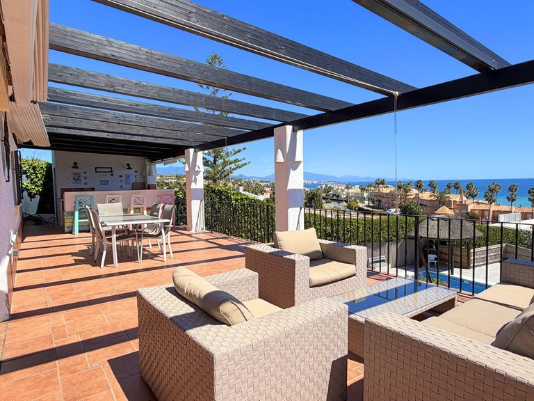 Villa for Sale in Estepona, Malaga 3