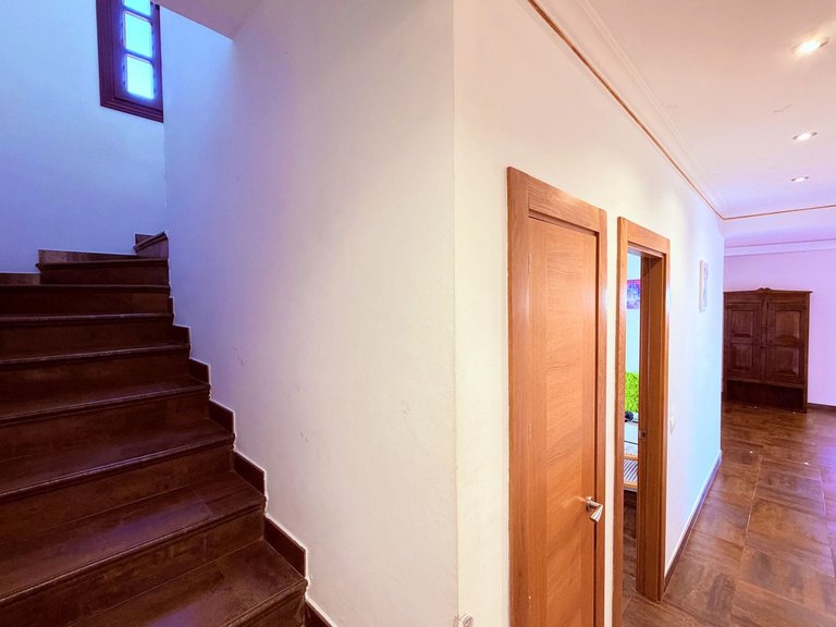 Villa for Sale in Estepona, Malaga 36