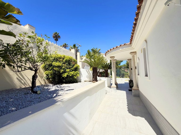Villa for Sale in Estepona, Malaga 47