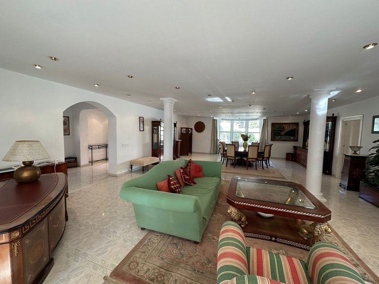 Villa for Sale in Marbesa, Malaga 12