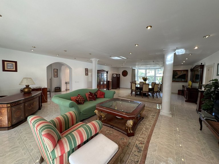 Villa for Sale in Marbesa, Malaga 4