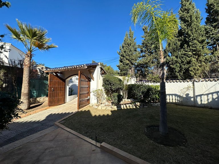 Villa for Sale in Marbesa, Malaga 55