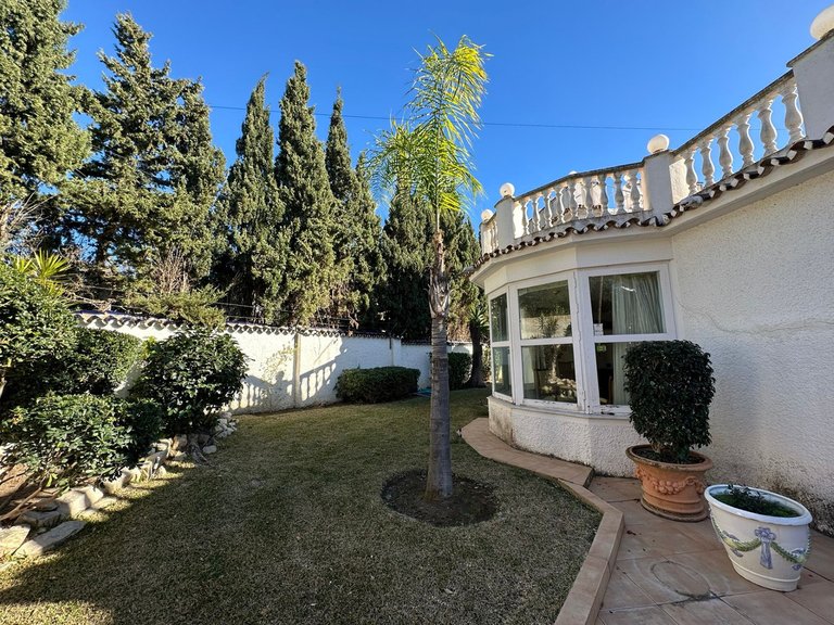 Villa for Sale in Marbesa, Malaga 58