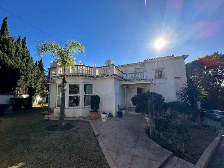 Villa for Sale in Marbesa, Malaga 59