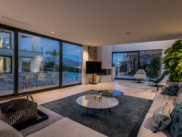 Villa for Sale in Benahavís, Malaga 4