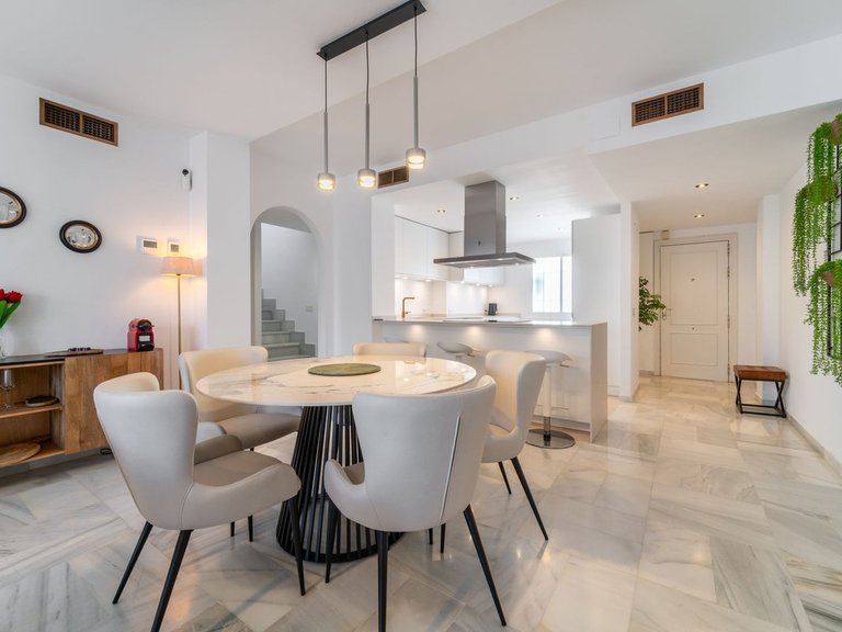 Apartment for Sale in Nagüeles, Malaga 10