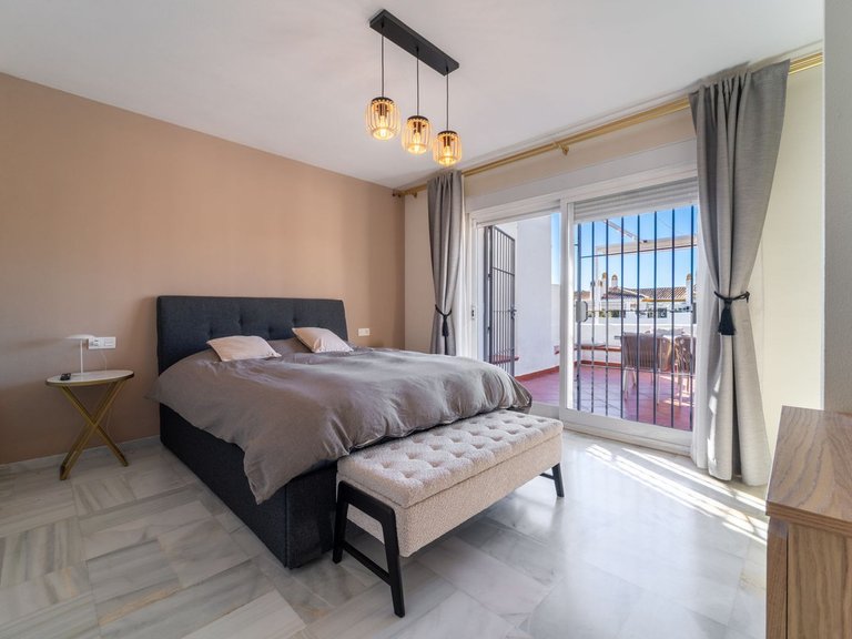 Apartment for Sale in Nagüeles, Malaga 26