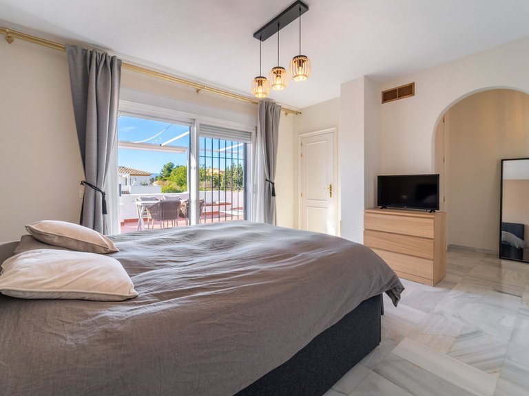 Apartment for Sale in Nagüeles, Malaga 27