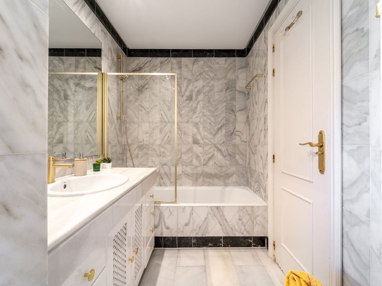 Apartment for Sale in Nagüeles, Malaga 30