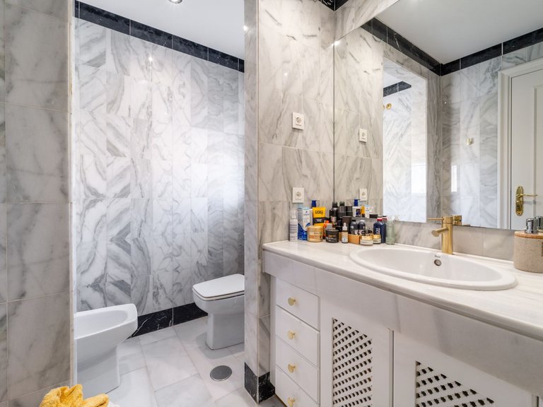 Apartment for Sale in Nagüeles, Malaga 31