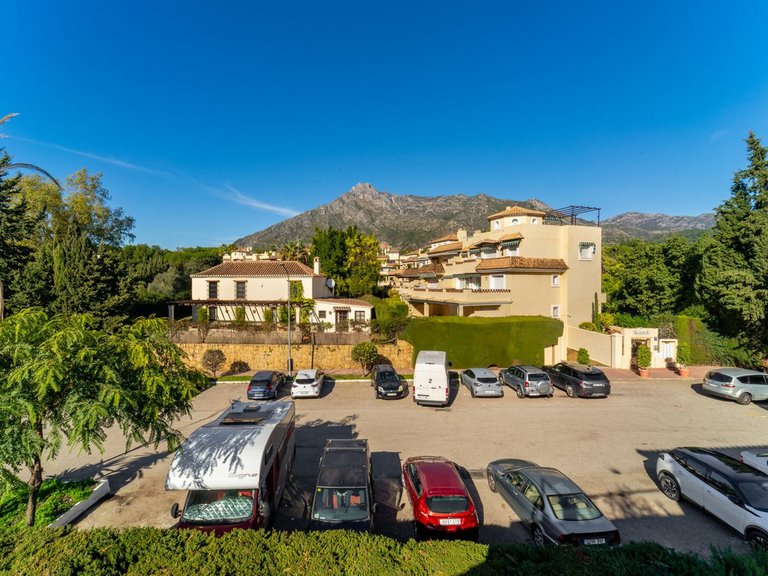 Apartment for Sale in Nagüeles, Malaga 37