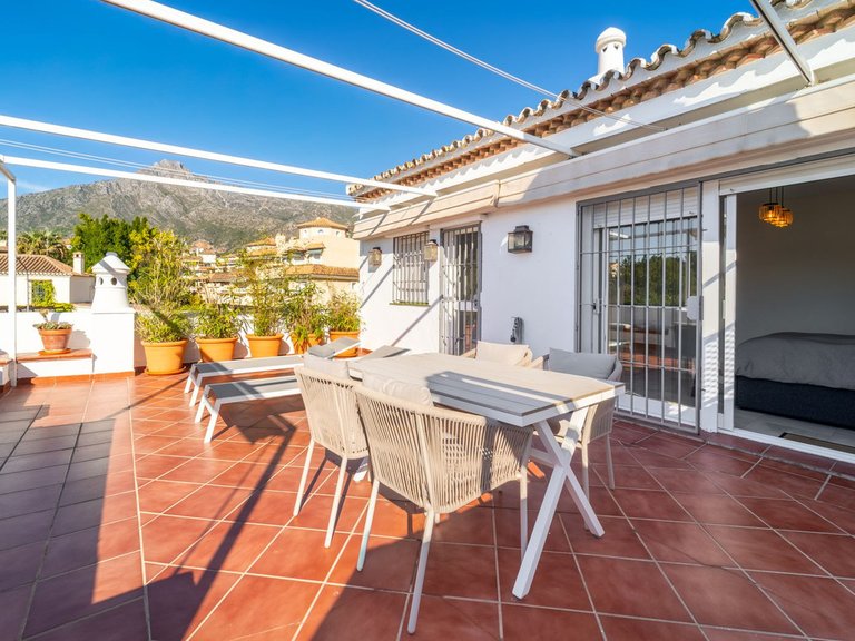 Apartment for Sale in Nagüeles, Malaga 4