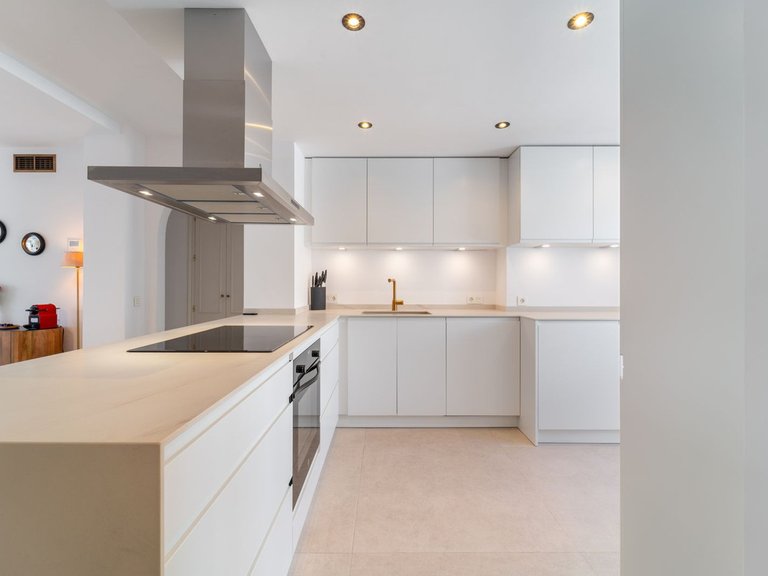 Apartment for Sale in Nagüeles, Malaga 9