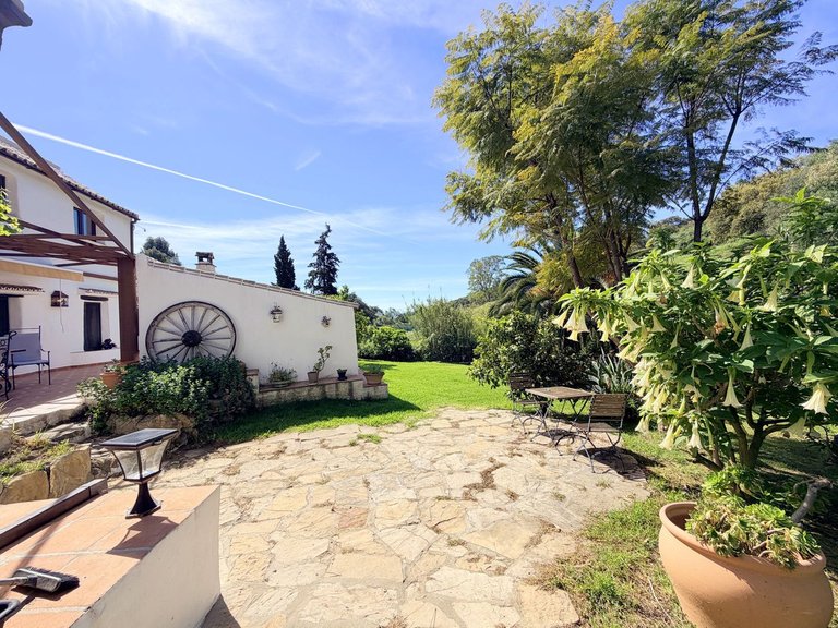 Villa for Sale in Casares, Malaga 20