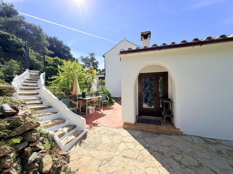 Villa for Sale in Casares, Malaga 3