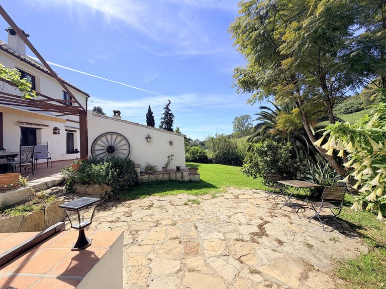 Villa for Sale in Casares, Malaga 35