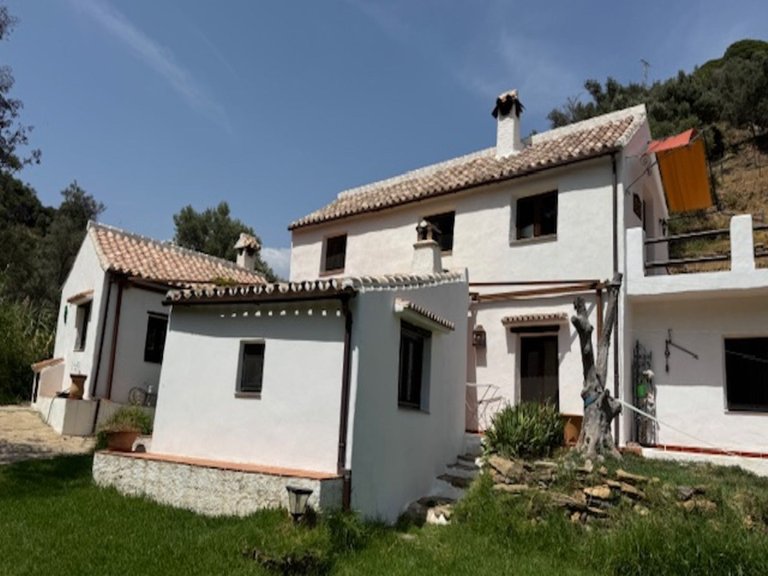 Country House for Sale in Casares, Malaga 23