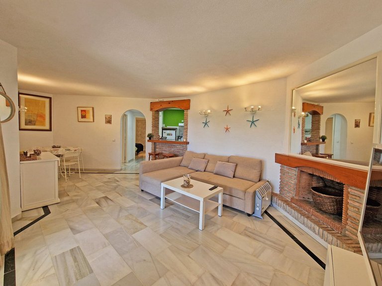 Apartment for Sale in Calahonda, Malaga 11