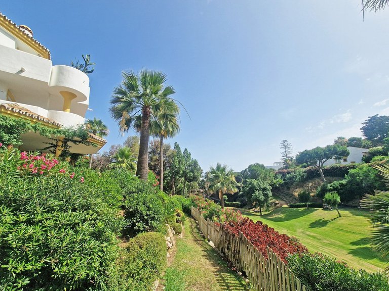 Apartment for Sale in Calahonda, Malaga 30