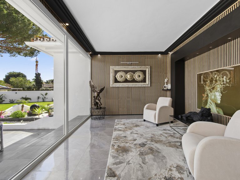 Villa for Sale in Estepona, Malaga 14
