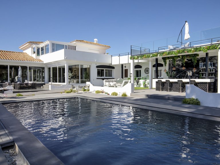 Villa for Sale in Estepona, Malaga 21