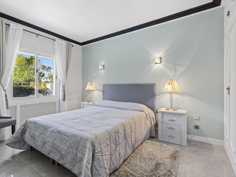 Villa for Sale in Estepona, Malaga 30