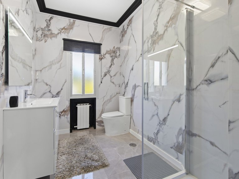 Villa for Sale in Estepona, Malaga 31