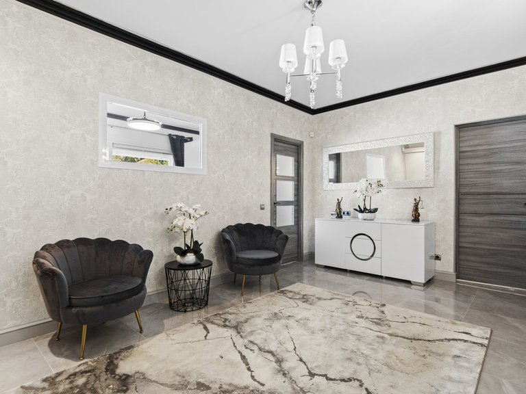 Villa for Sale in Estepona, Malaga 40
