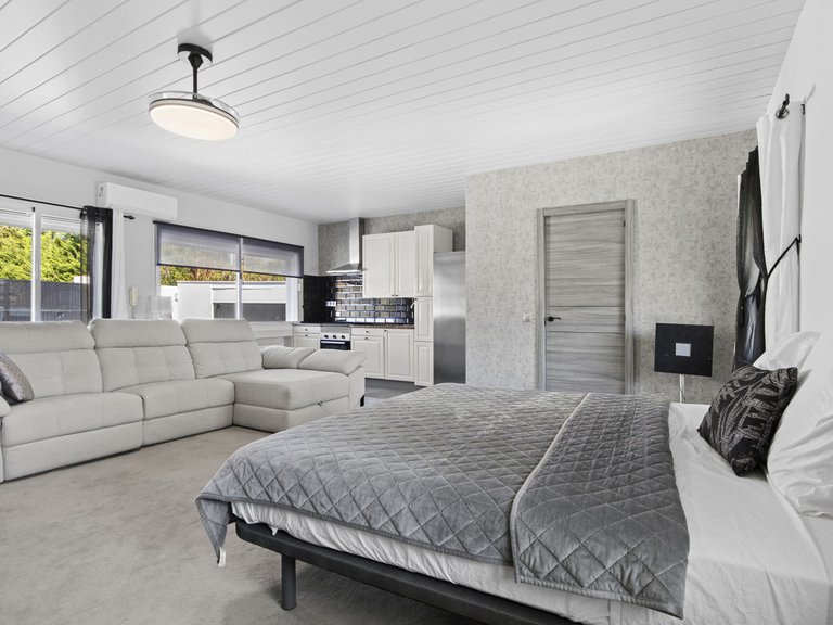 Villa for Sale in Estepona, Malaga 41