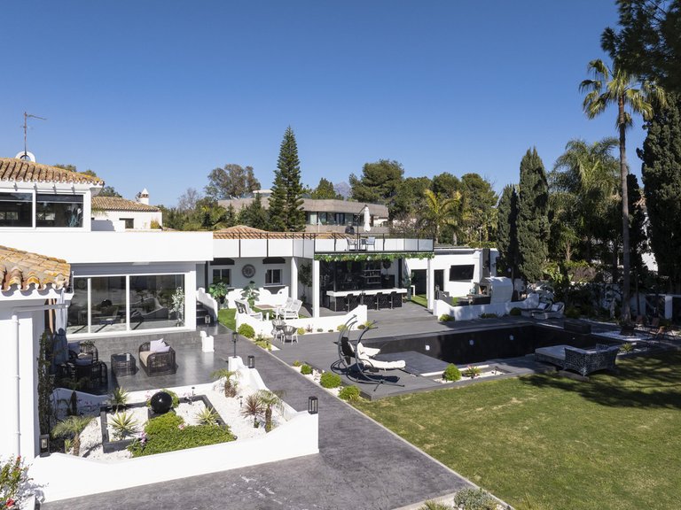 Villa for Sale in Estepona, Malaga 53