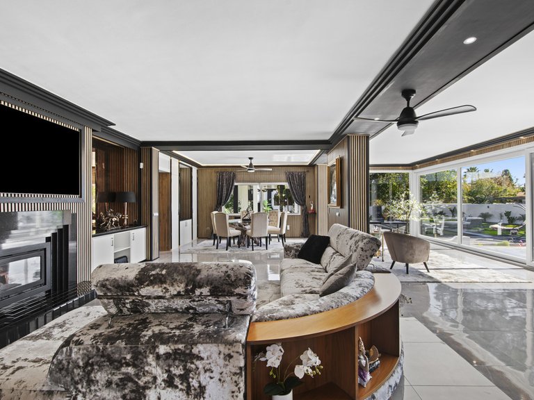 Villa for Sale in Estepona, Malaga 6