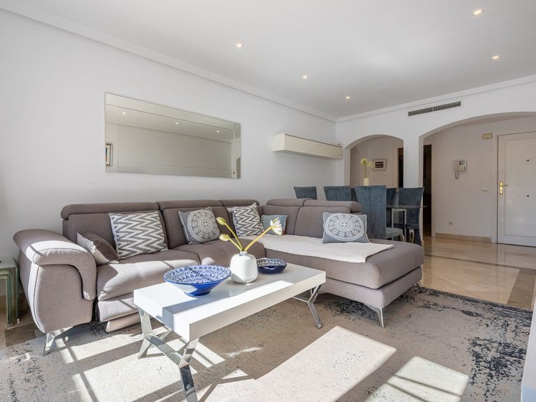 Apartment for Sale in Los Arqueros, Malaga 7