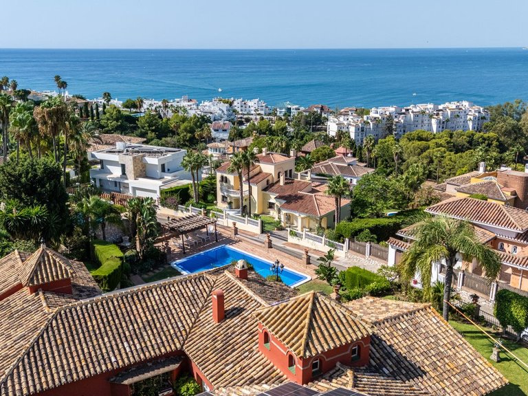 Villa for Sale in Benalmadena, Malaga 2