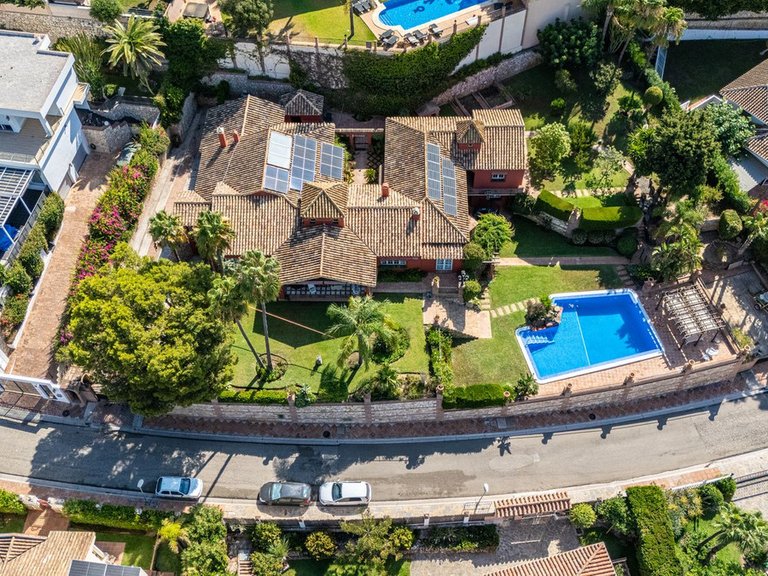 Villa for Sale in Benalmadena, Malaga 3