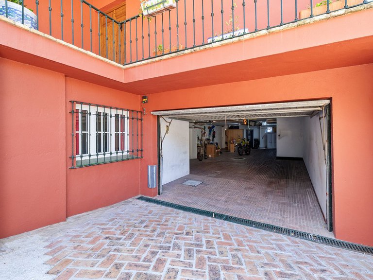 Villa for Sale in Benalmadena, Malaga 36