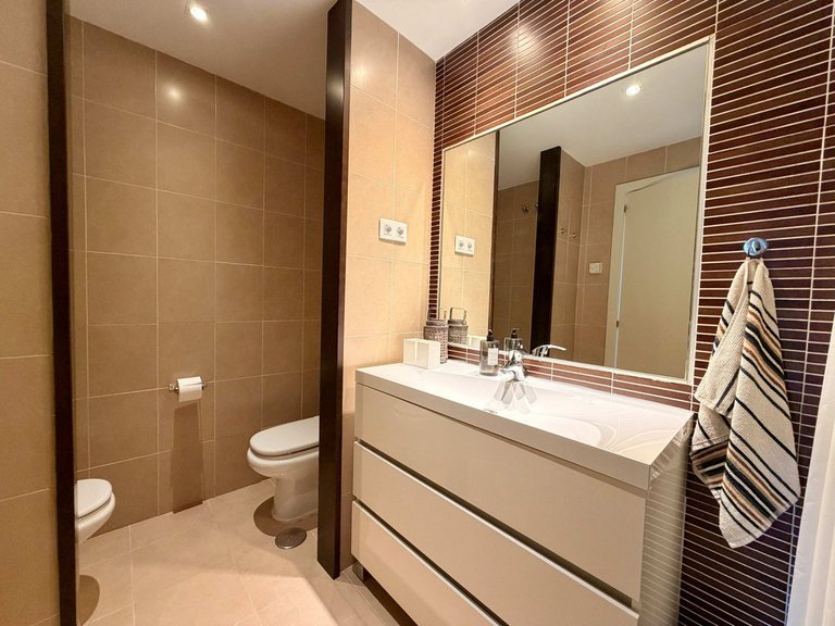 Apartment for Sale in Benahavís, Malaga 25