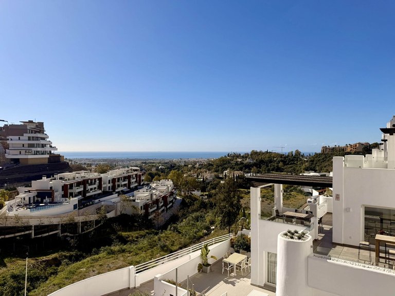 Apartment for Sale in Benahavís, Malaga 30